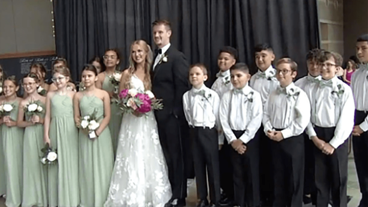 Teacher and bride-to-be proposes to classroom asking her students to be bridesmaids and groomsmen